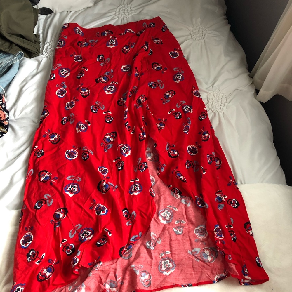 NWT! Red Floral High-Low Maxi Skirt